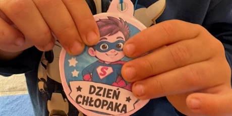 Powiększ grafikę: Dzień Chłopaka