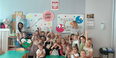 Powiększ grafikę: MIĘDZYNARODOWY DZIEŃ KROPKI