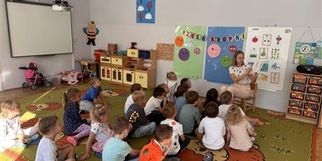 Powiększ grafikę: MIĘDZYNARODOWY DZIEŃ KROPKI