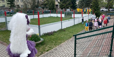 Powiększ grafikę: Wielkanocny Zajączek w przedszkolu!