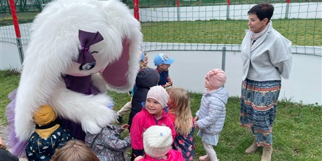 Powiększ grafikę: Wielkanocny Zajączek w przedszkolu!